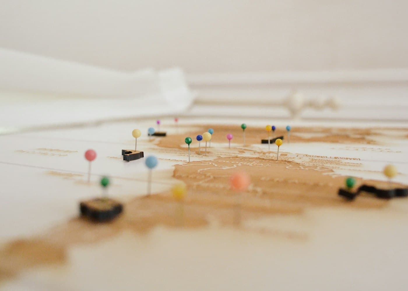 Route planning map marked with coloured pins across US regions